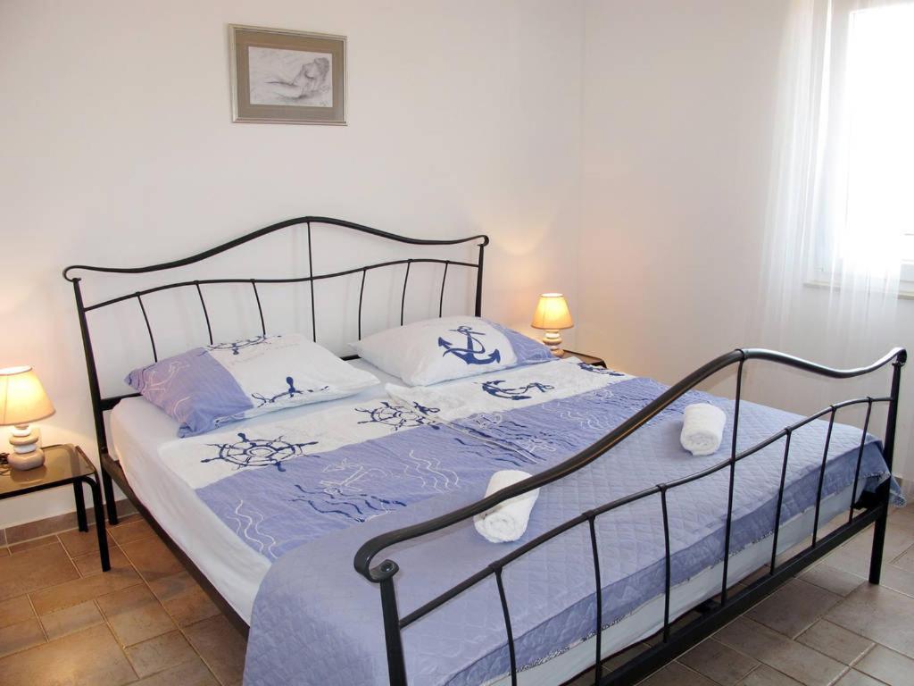 Apartment Tin Pinezići Eksteriør billede